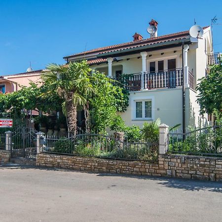 Apartmani Marina Poreč Kültér fotó
