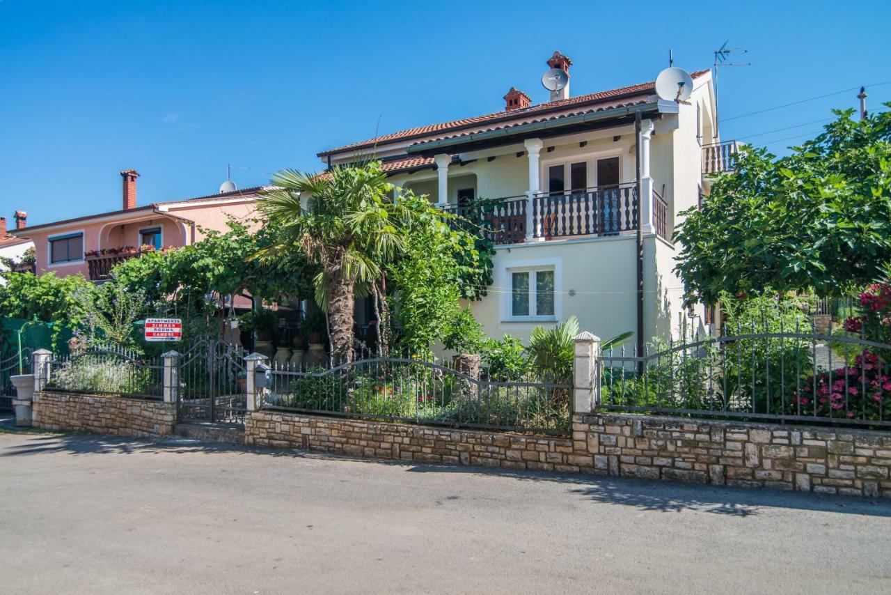 Apartmani Marina Poreč Kültér fotó