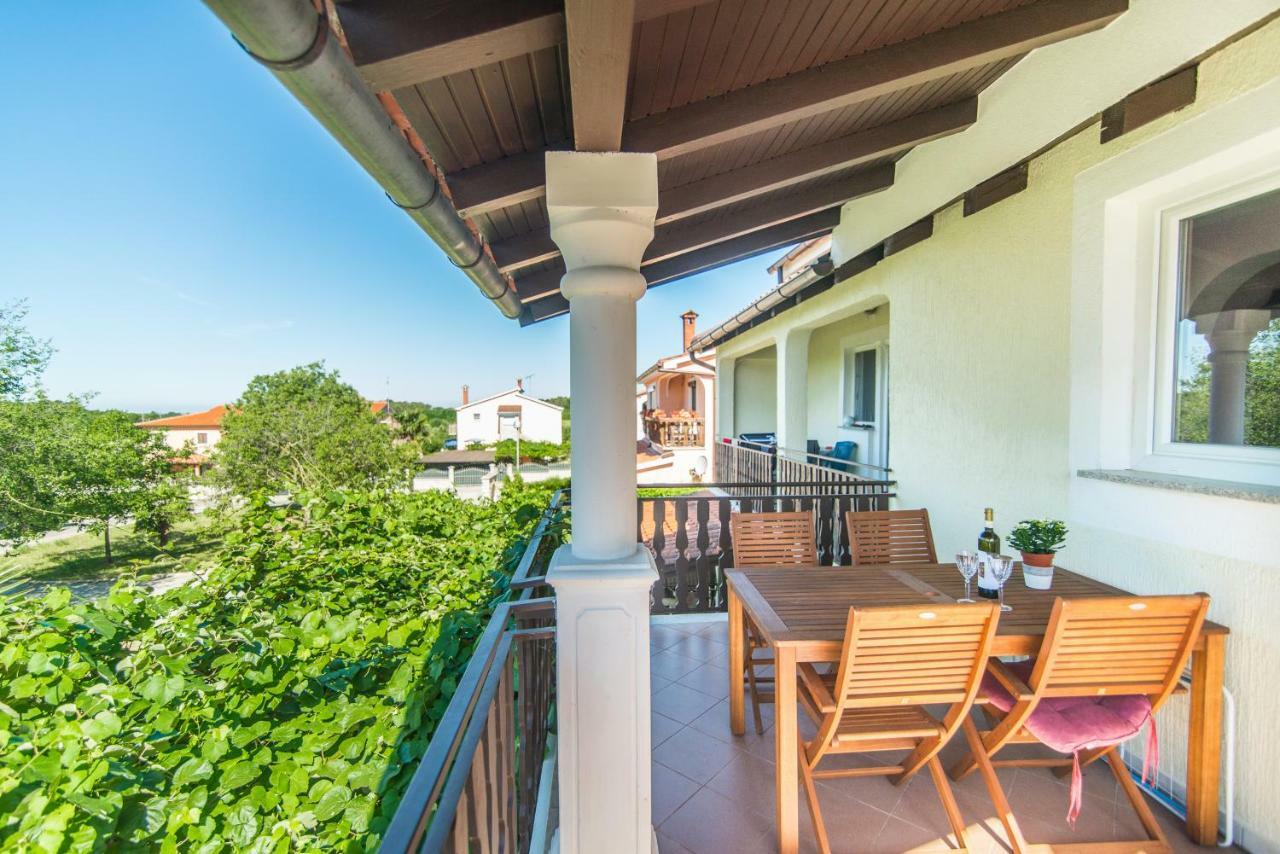 Apartmani Marina Poreč Kültér fotó
