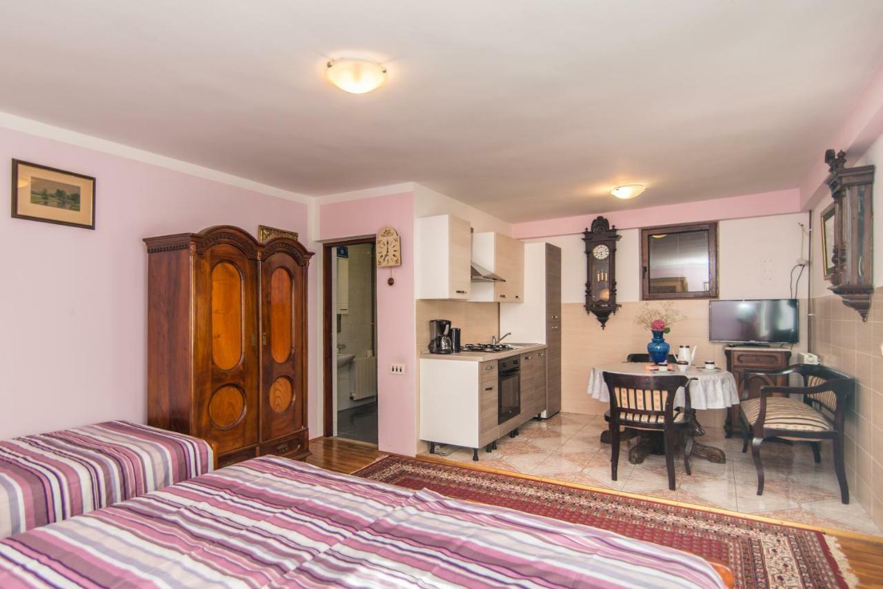 Apartmani Marina Poreč Kültér fotó